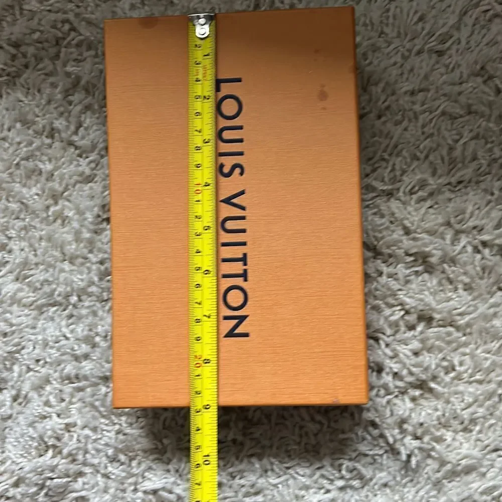 Authentic louis-vuitton box medium